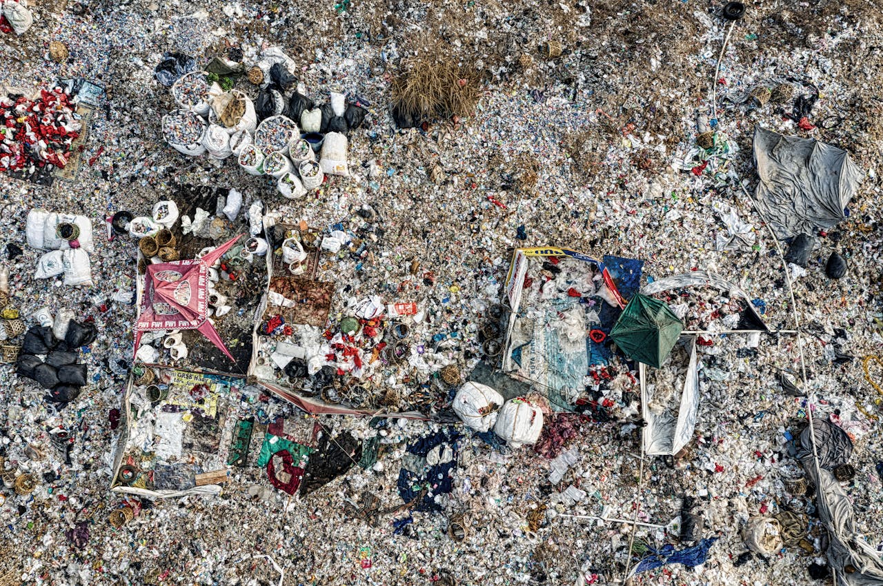 fitness-service-01 Drone shot of a landfill site in South Tangerang showcasing environmental pollution.
